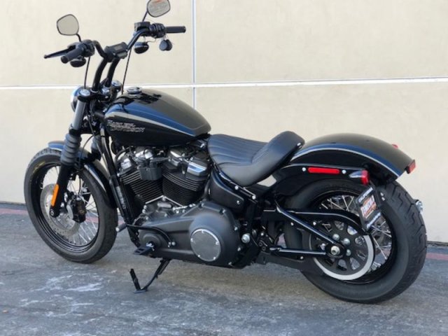 New 2019 Harley Davidson FXBB SOFTAIL STREET BOB in 